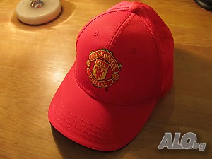 Шапкас козирка на Manchester United за истинските фенове на този велик отбор.