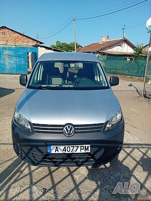 Volkswagen Caddy 1.6 TDI 105 к.с 2012 година