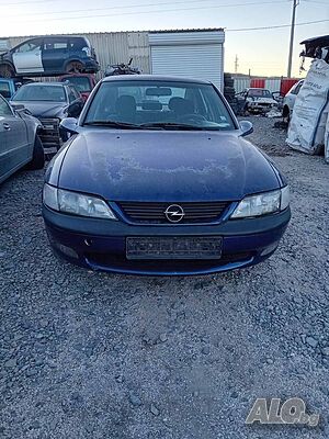 Opel Vectra 1.8 бензин 1998 година 115 к.с. на части