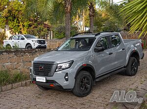 ЧЕЛНО, задно и странични нови стъкла Nissan Frontier ’2015