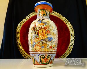 Китайска порцеланова ваза Zhongguo Zhi Zao.