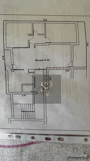 Четиристаен апартамент - район Централен