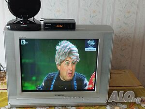 Комплект декодер и вътрешна антена с телевизор Samsung 21”(42/32 см) с плосък екран.