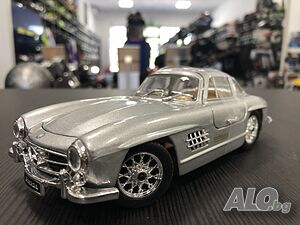 Рядък модел метална колекционерска количка MERCEDES 300 SL 1965г1:24