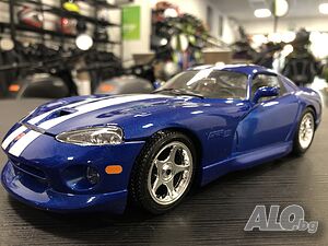 BBURAGO метална колекционерска количка DODGE VIPER SRT 1:18