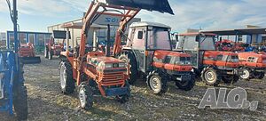 Челен товарач Kubota, модел L1-22.