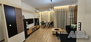 One Bedroom Luxury Apartment/ c-s Olympia West Point