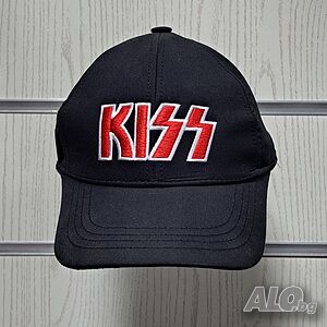 Нова шапка с козирка на музикалната група KISS