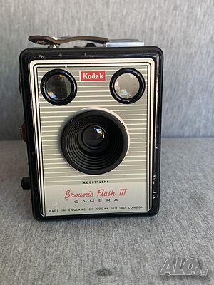 фотоапарат KODAK BROWNIE FLASH III