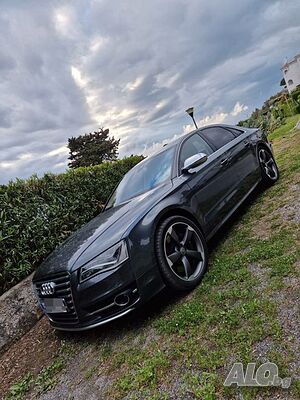 AUDI S8 2012 На Части